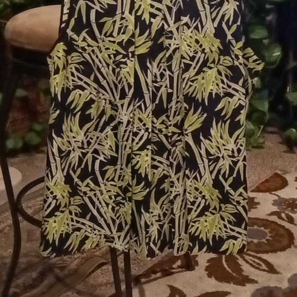 MICHAEL MICHAEL KORS black green white foliage print sleeveless blouse Sz Large - Picture 2 of 3